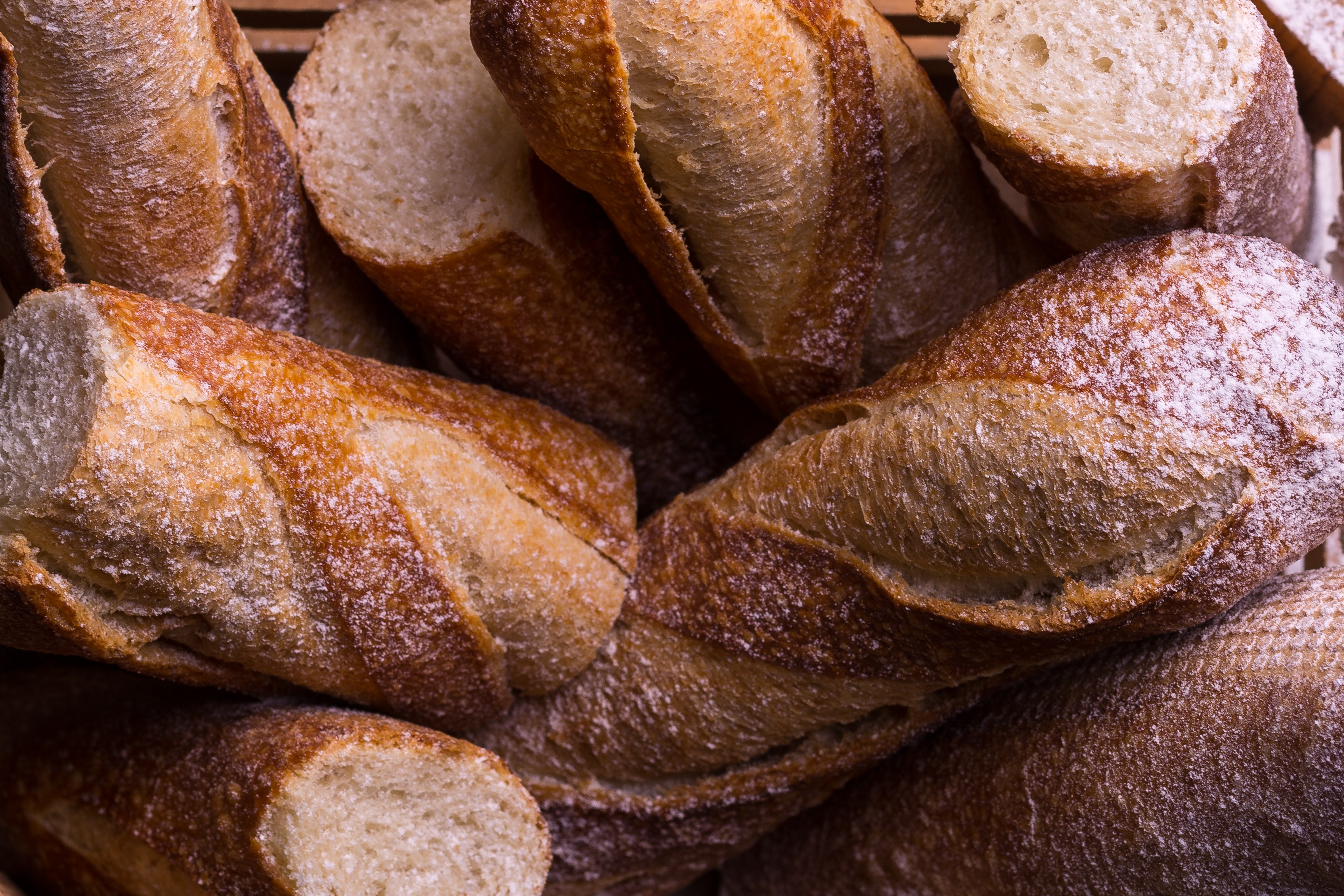 Korb voller Baguette